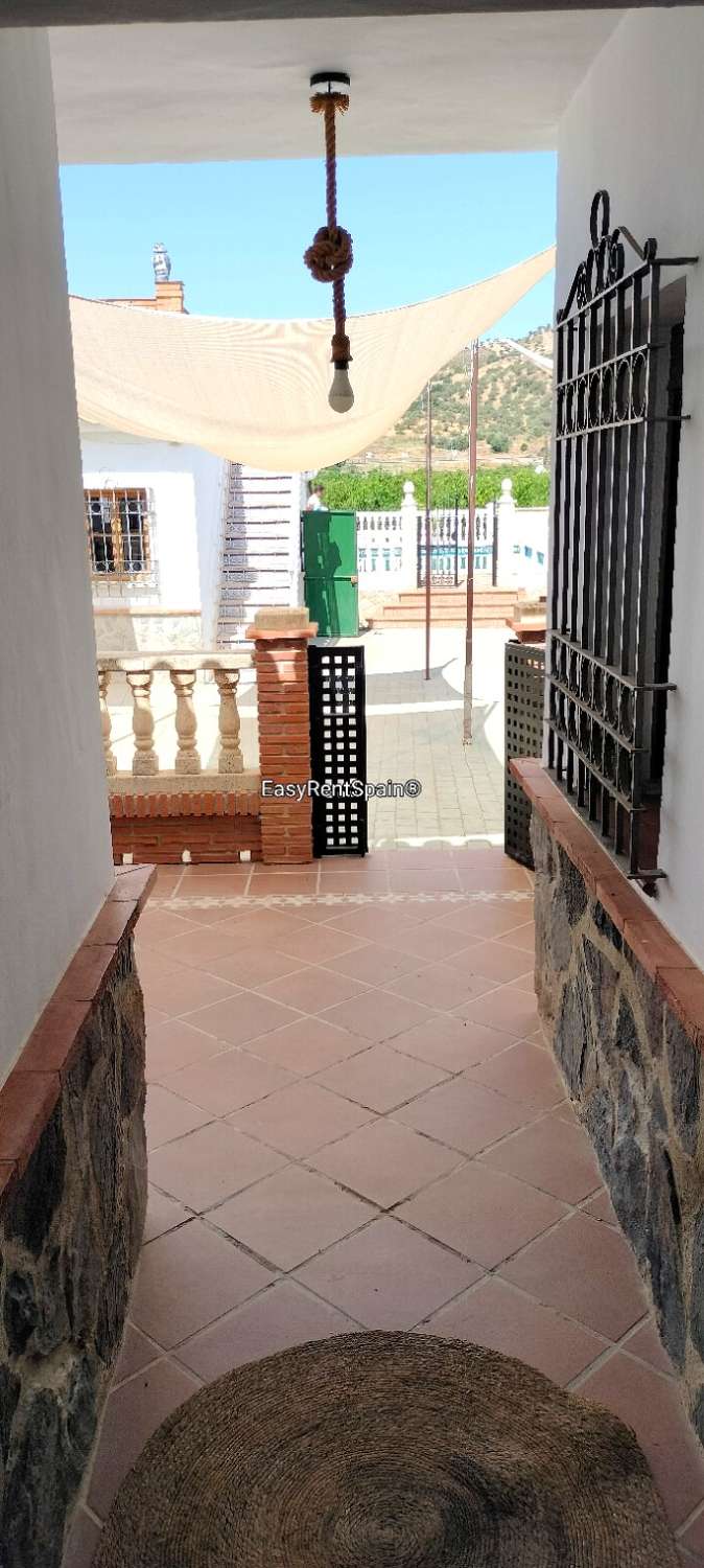 DETACHED HOUSE, LEMON ORCHARD 8,400 m2 WITH TOURIST LICENSE IN ÁLORA, MÁLAGA