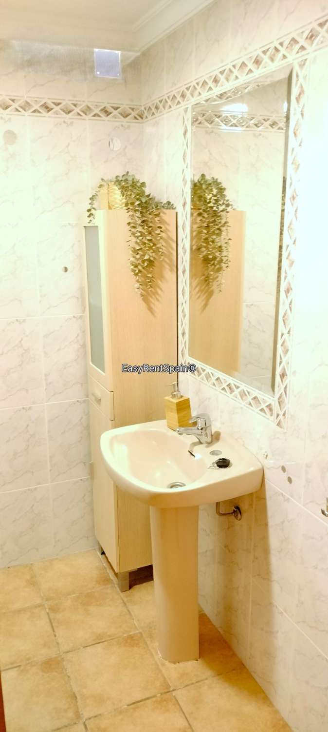 DETACHED HOUSE, LEMON ORCHARD 8,400 m2 WITH TOURIST LICENSE IN ÁLORA, MÁLAGA