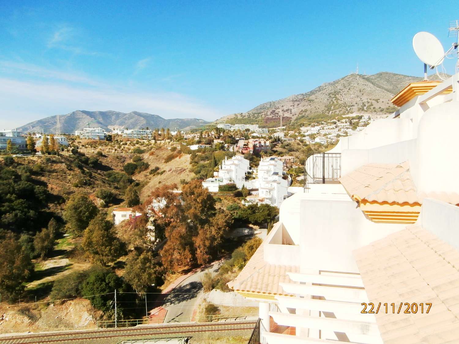 Duplex-Penthouse in Carvajal, Saisonmiete, 9 Monate, teilweise möbliert, 800 m vom Strand, Fuengirola und Los Pacos, Benalmádena Costa.