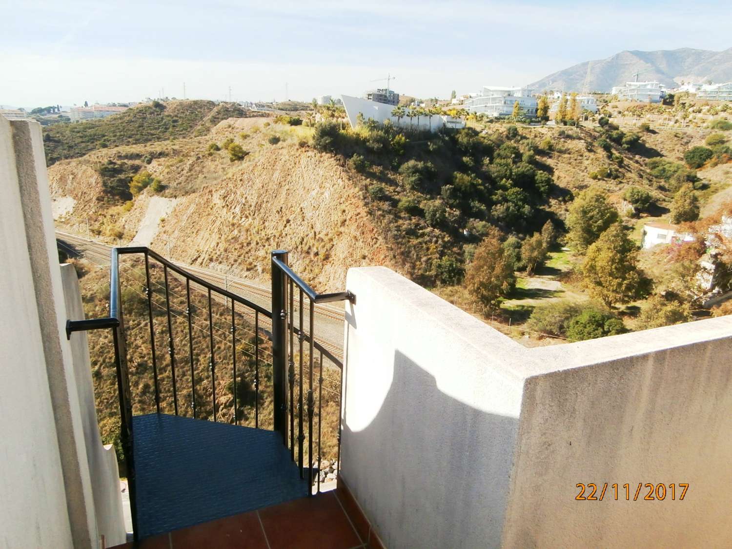 Duplex-Penthouse in Carvajal, Saisonmiete, 9 Monate, teilweise möbliert, 800 m vom Strand, Fuengirola und Los Pacos, Benalmádena Costa.
