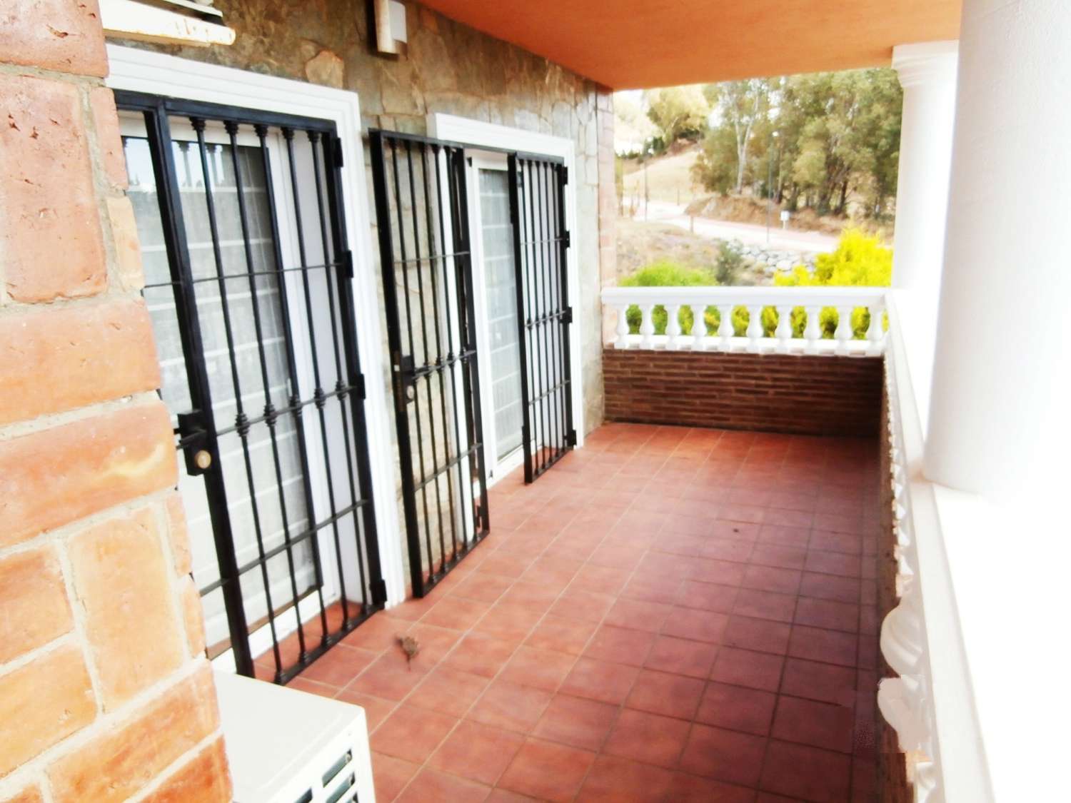 Exklusive unabhängige Villa mit hervorragendem Meerblick in einer der besten Wohngegenden von Benalmadena, La Capellania.