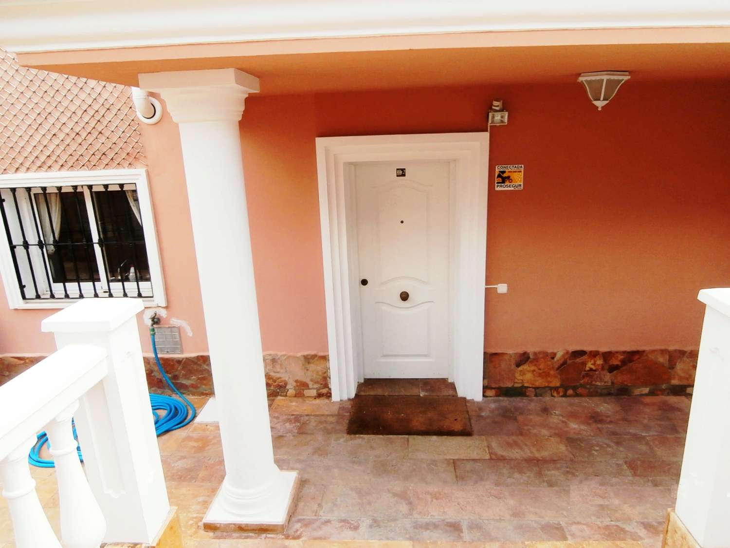 Exklusive unabhängige Villa mit hervorragendem Meerblick in einer der besten Wohngegenden von Benalmadena, La Capellania.