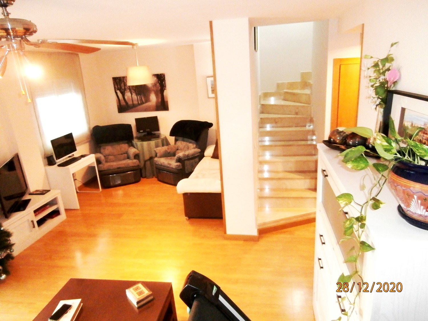 EINWANDFREIES PENTHOUSE ZU EINEM REDUZIERTEN UND VERHANDELBAREN PREIS, Ausgezeichnetes Duplex-Penthouse, renoviert.