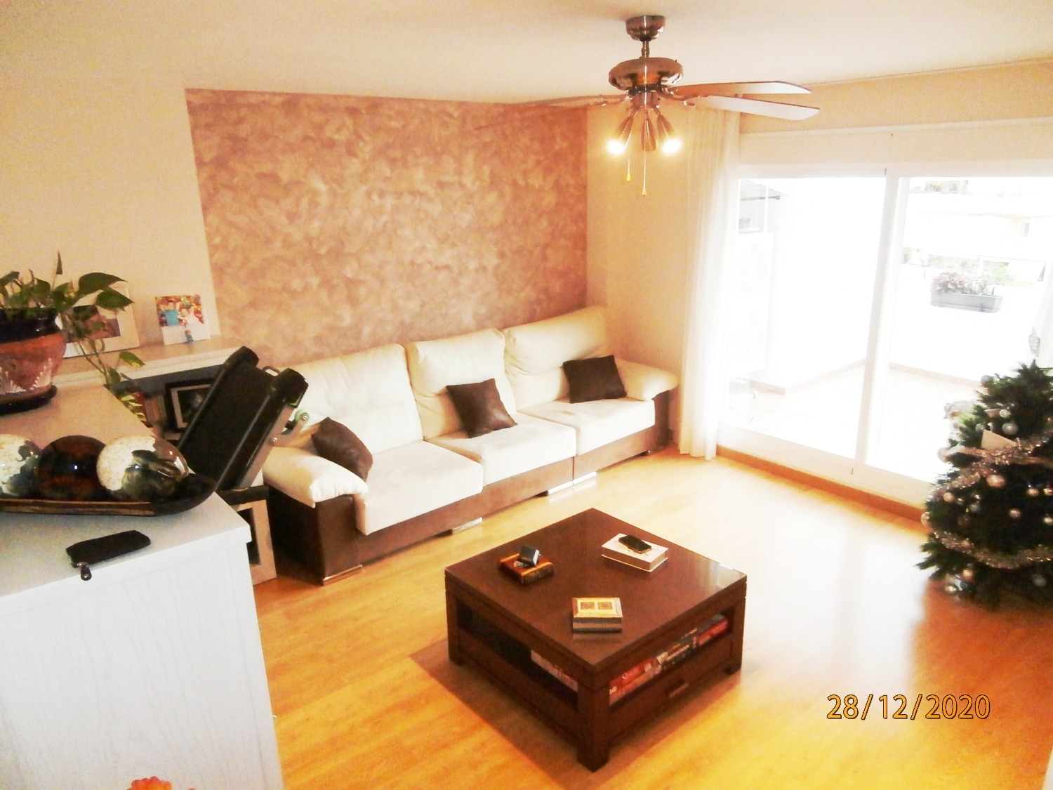 EINWANDFREIES PENTHOUSE ZU EINEM REDUZIERTEN UND VERHANDELBAREN PREIS, Ausgezeichnetes Duplex-Penthouse, renoviert.