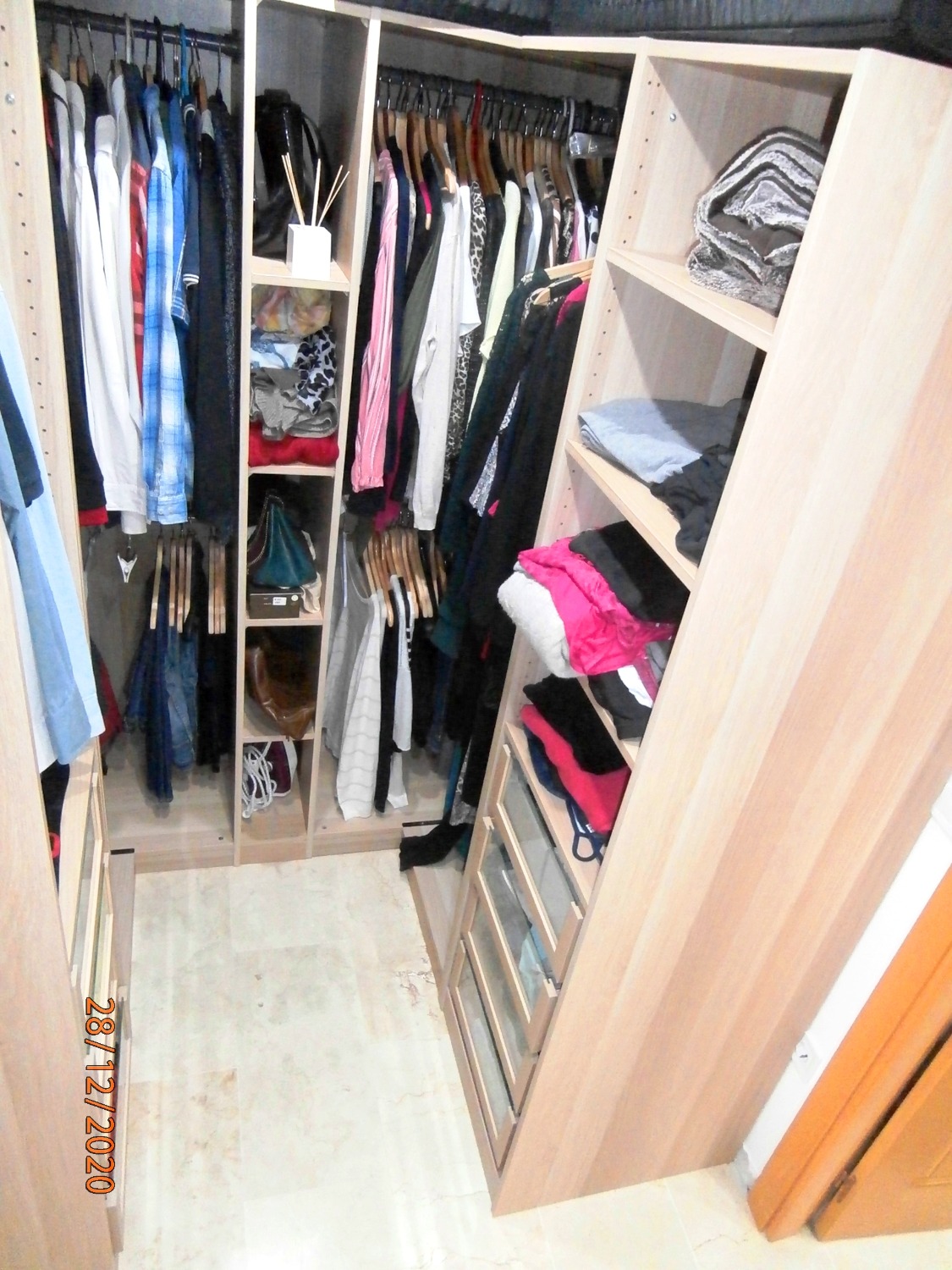 EINWANDFREIES PENTHOUSE ZU EINEM REDUZIERTEN UND VERHANDELBAREN PREIS, Ausgezeichnetes Duplex-Penthouse, renoviert.