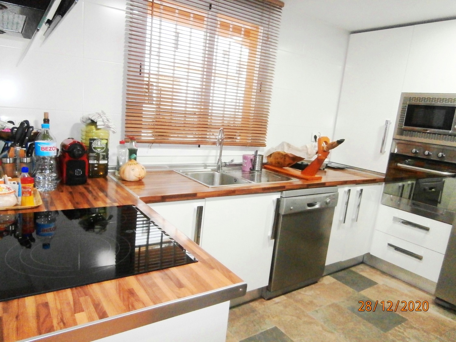 EINWANDFREIES PENTHOUSE ZU EINEM REDUZIERTEN UND VERHANDELBAREN PREIS, Ausgezeichnetes Duplex-Penthouse, renoviert.