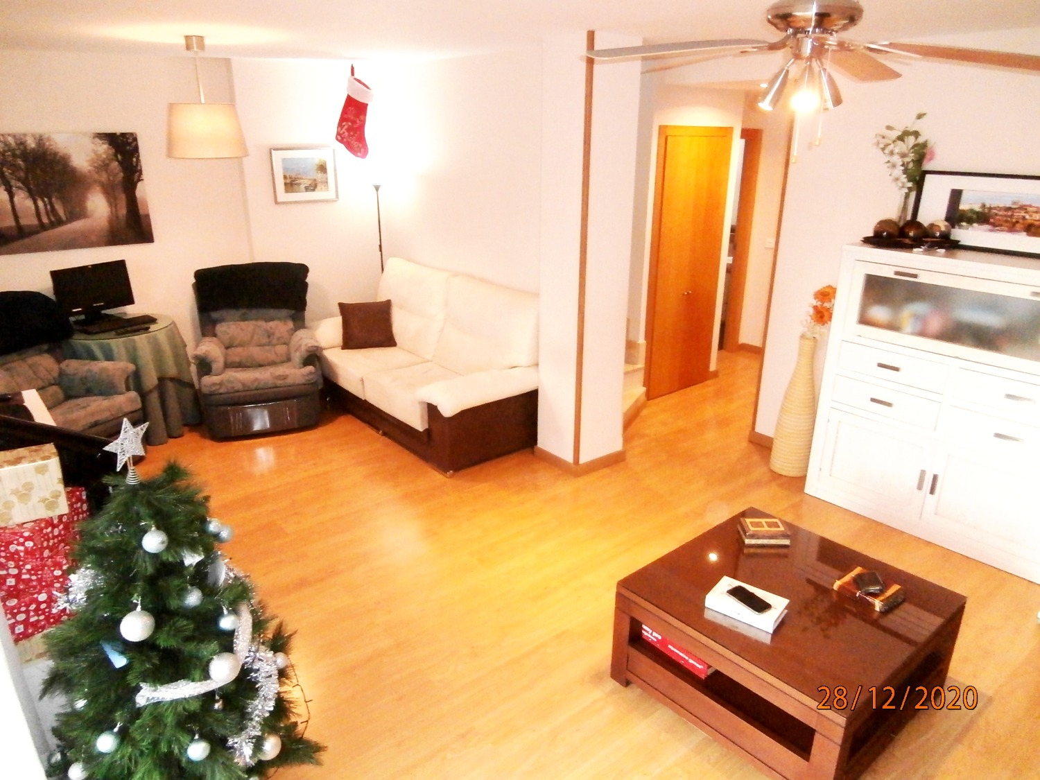 EINWANDFREIES PENTHOUSE ZU EINEM REDUZIERTEN UND VERHANDELBAREN PREIS, Ausgezeichnetes Duplex-Penthouse, renoviert.
