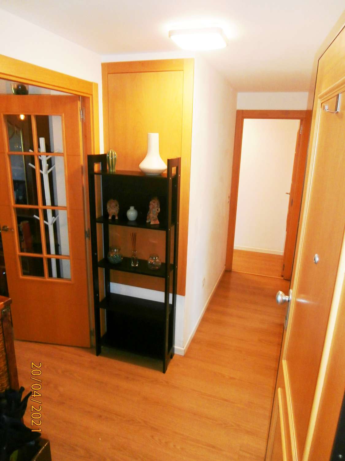 OPORTUNIDAD, recién reformado apartamento, planta baja con gran jardín en venta, zona de Cancelada Estepona, a 13 km de Puerto Banús.