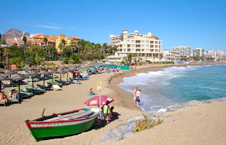 NEW TORREQUEBRADA, GOLF and BEACH.