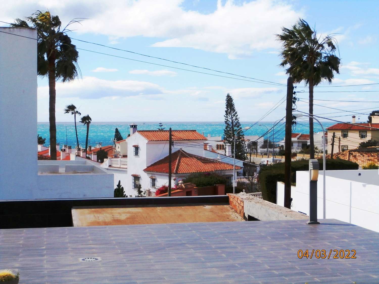 Detached villa with pool, sea views, great potential, needs several finishes, ORIGINAL PRICE €540,000.