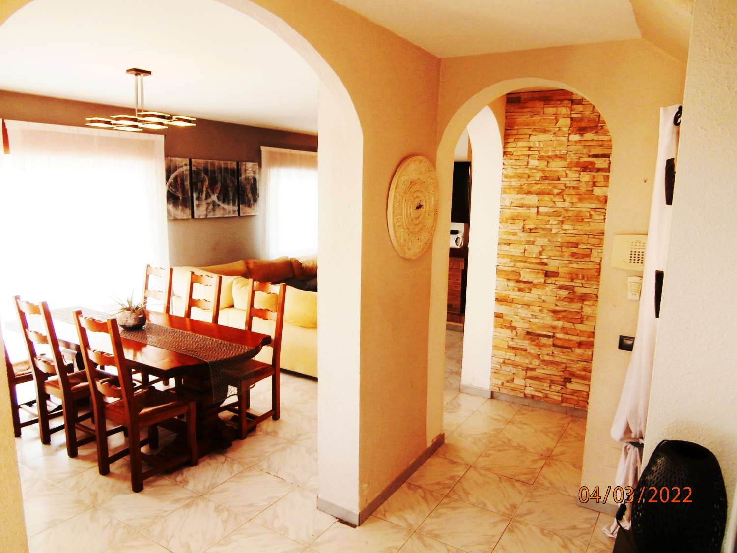Detached villa with pool, sea views, great potential, needs several finishes, ORIGINAL PRICE €540,000.