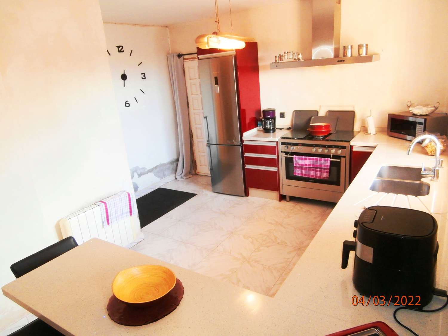 Detached villa with pool, sea views, great potential, needs several finishes, ORIGINAL PRICE €540,000.