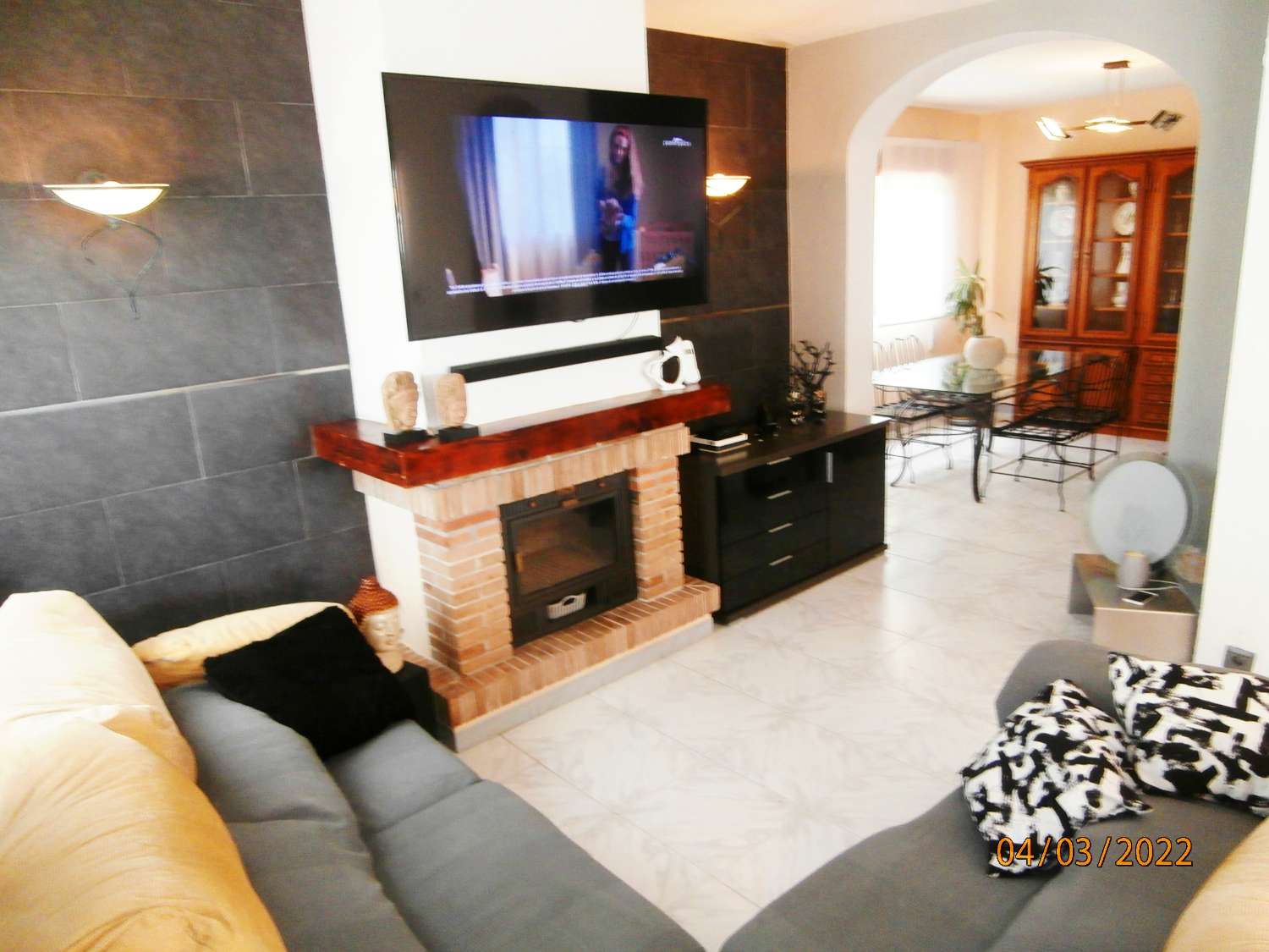 Detached villa with pool, sea views, great potential, needs several finishes, ORIGINAL PRICE €540,000.