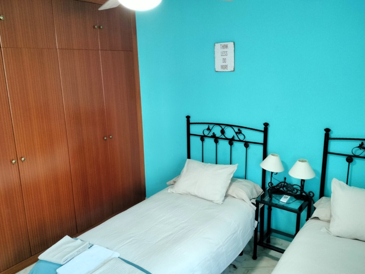 BEACH - GOLF TORREQUEBRADA, Excellent Penthouse for vacation rental, gated community next to the sea and Golf Torrequebrada.