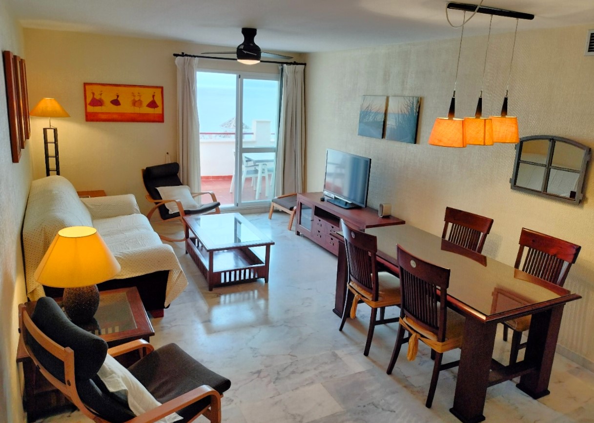 BEACH - GOLF TORREQUEBRADA, Excellent Penthouse for vacation rental, gated community next to the sea and Golf Torrequebrada.