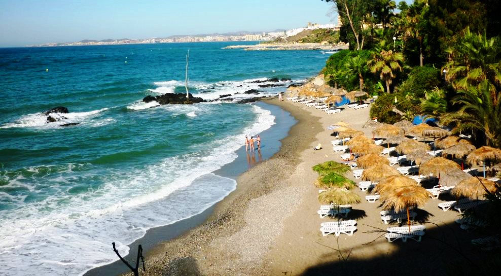 BEACH - GOLF TORREQUEBRADA, Excellent Penthouse for vacation rental, gated community next to the sea and Golf Torrequebrada.
