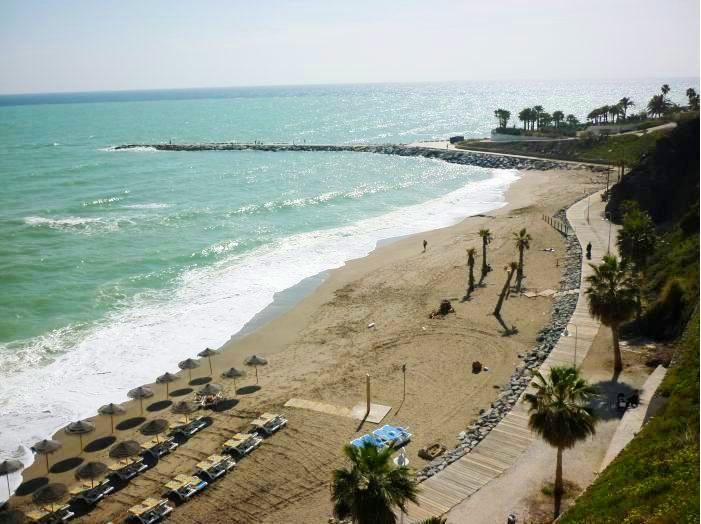 BEACH - GOLF TORREQUEBRADA, Excellent Penthouse for vacation rental, gated community next to the sea and Golf Torrequebrada.