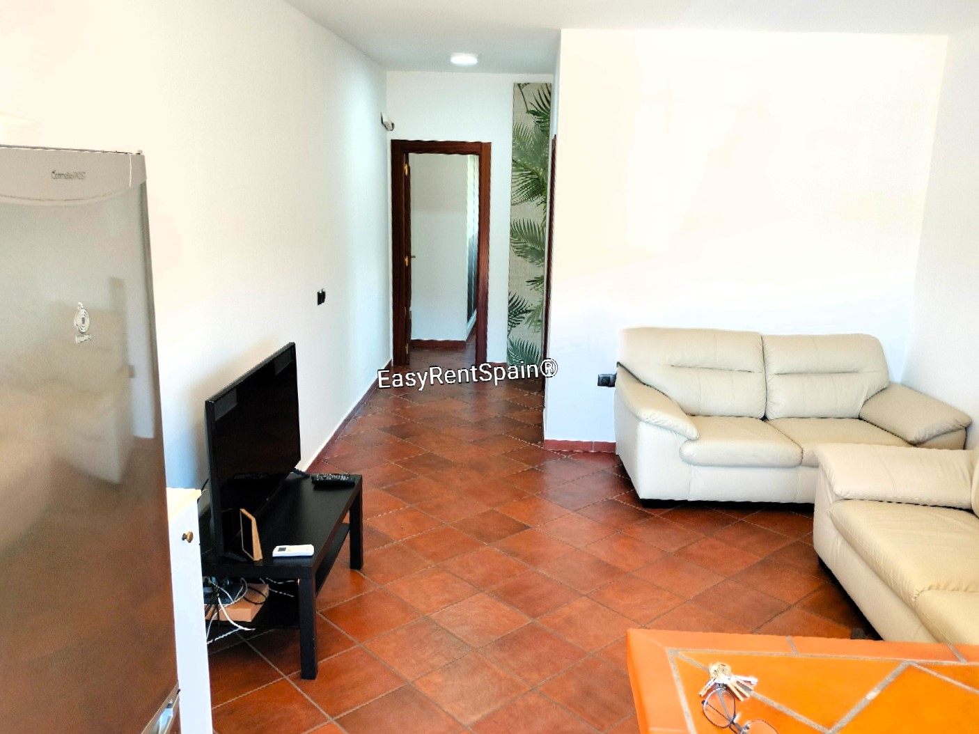 LONG TERM RENTAL, Wonderful Villa, swimming pool, barbecue area and ample parking, very close to Álora.