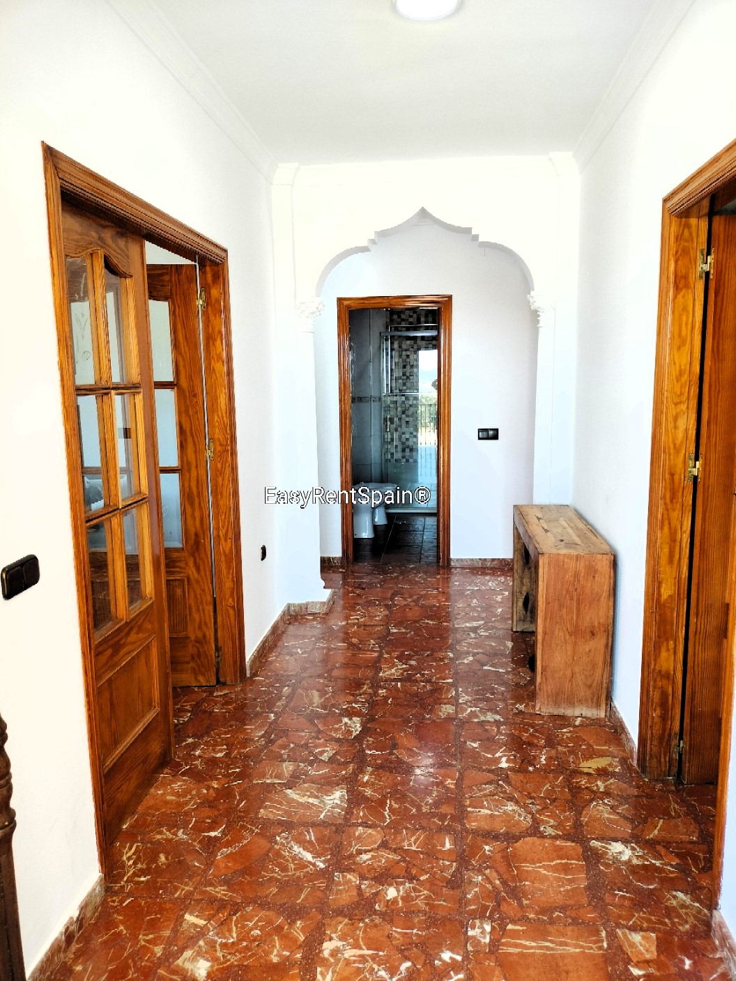 LONG TERM RENTAL, Wonderful Villa, swimming pool, barbecue area and ample parking, very close to Álora.