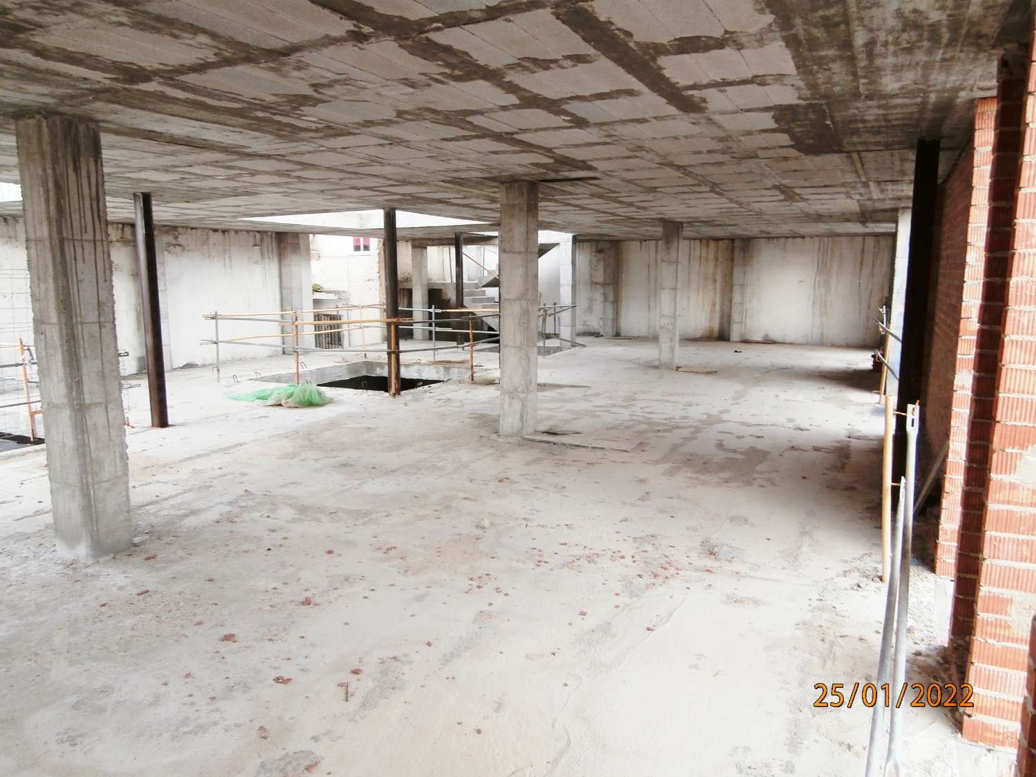 Hotel under construction for sale, Arroyo de la Miel, Benalmádena, (price in current state).